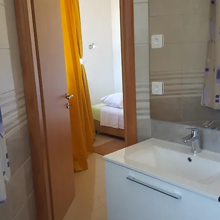 扬科维奇汽车旅馆 Hrvace